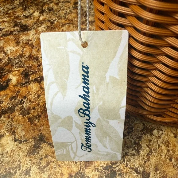 Tommy Bahama Woven Elephant Crossbody Handbag Purse - Picture 7 of 12